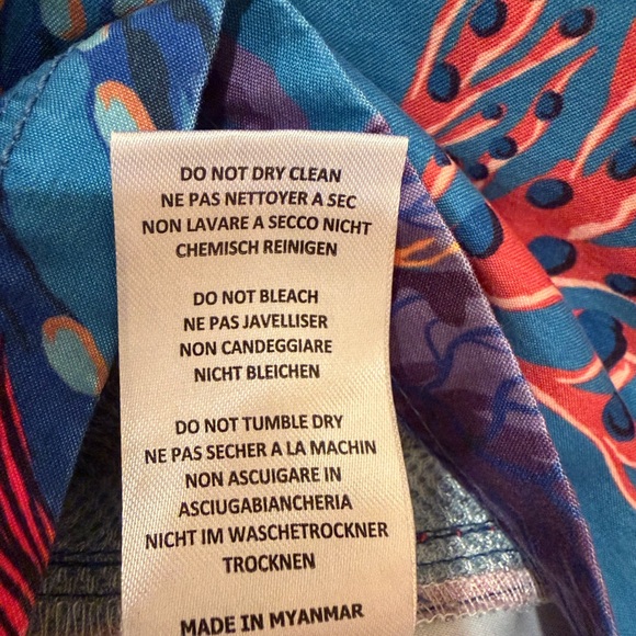 Paul Smith Swimwear 4” Inseam Swim Trunks Size M Floral Koi Print Lined Shorts - Picture 9 of 10